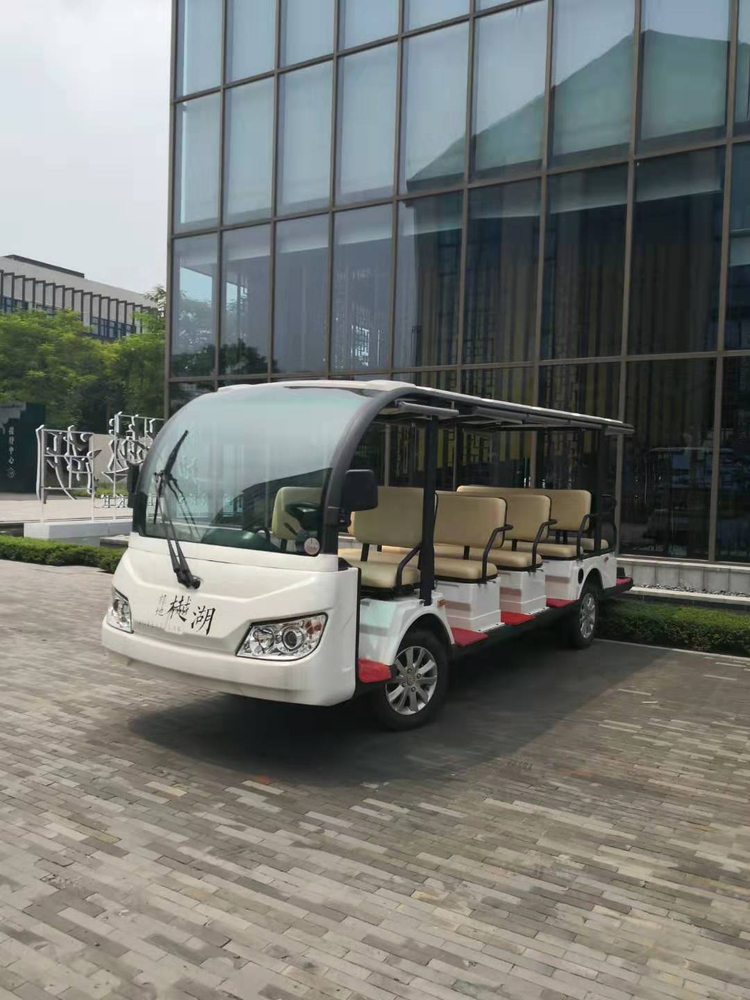 樓盤看房車 樓盤看房車